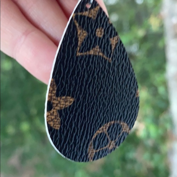 Brown Designer Look Earrings NWT PU Leather - Picture 6 of 6